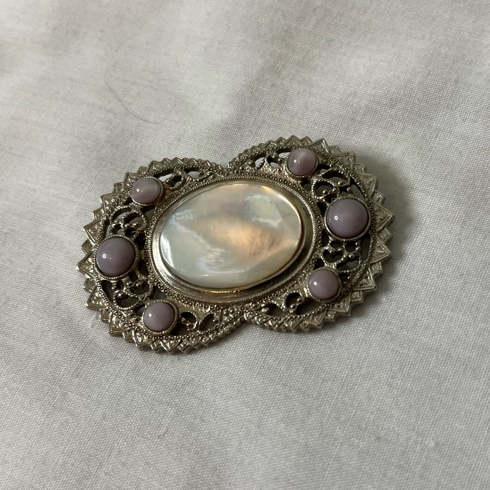 Elegant Vintage Silver and Purple Brooch